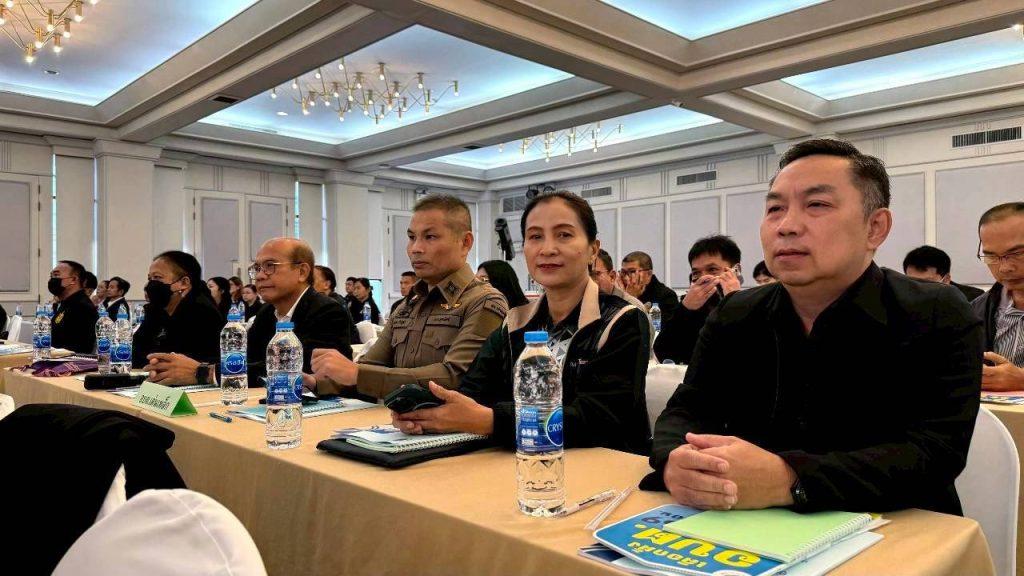 กกต.อุตรดิตถ์ พร้อมรับศึกเลือกตั้ง อบต.สมัคร 1-5 ธค.นี้ ห้ามจัดรื่นเริง เจ้ามือ-เจ้าสำนัก หมดสิทธิ์ลง วันเลือกตั้งห้ามใส่เสื้อตรงหมายเลขผู้สมัครเข้าคูหา 10 590780706 1149575507364705 2238864811248392664 n