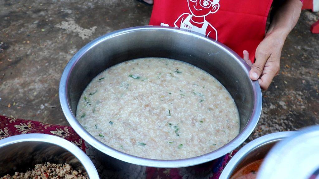 “อุตรดิตถ์” ตึกห้องแถวท่าสัก ตลาด 100 ปี พิชัย ถล่มตกลงแม่น้ำน่าน 5 หลัง เสี่ยงนับ 10 หลัง เจ้าของบ้านเล่านาทีระทึก! “รอดหวุดหวิดก่อนตึกถล่ม” (มีคลิป) 28 Image27 1