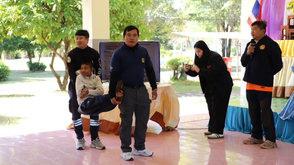 "อุตรดิตถ์ "อบจ. ปภ.จังหวัด ตร.เมืองฯ 3 หน่วยงานบูรณาการร่วมจัดฝึกอบรมให้ความรู้นักเรียน รุ่น2 โรงเรียนทุ่งกะโล่ฯ รับมือภัยพิบัติธรรมชาติ ภัยมนุษย์และอัคคีภัย 14 Image45