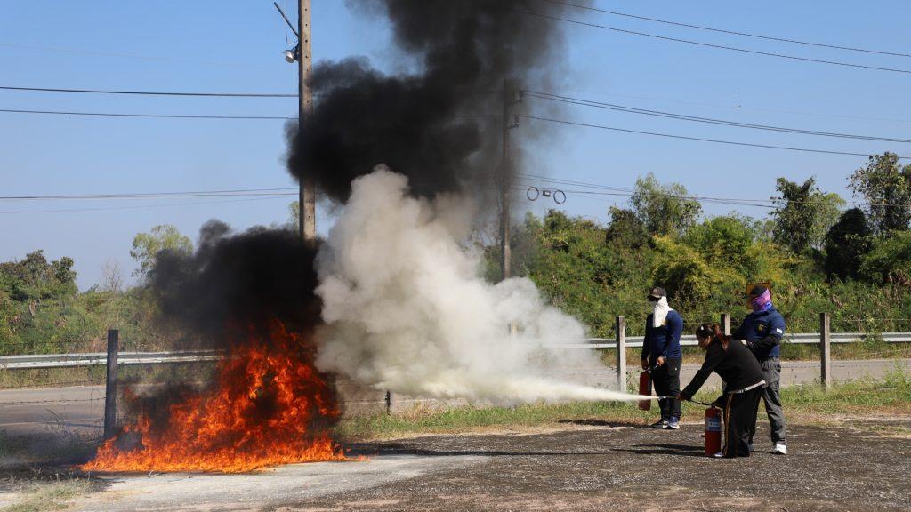 "อุตรดิตถ์ "อบจ. ปภ.จังหวัด ตร.เมืองฯ 3 หน่วยงานบูรณาการร่วมจัดฝึกอบรมให้ความรู้นักเรียน รุ่น2 โรงเรียนทุ่งกะโล่ฯ รับมือภัยพิบัติธรรมชาติ ภัยมนุษย์และอัคคีภัย 21 Image65 1