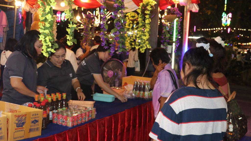 "งามตระการตา ขบวนแห่วิถีชีวิต ศิลปวัฒนธรรม" ท้องถิ่น 7 อบต. 1 เทศบาล งานพญาปาดเทศกาลหอม–กระเทียม กาชาดของดีอำเภอน้ำปาด 2569 เทิดเกียรติ-รำลึกวีรกรรมเจ้าพ่อพญาปาด 21 Image21 2