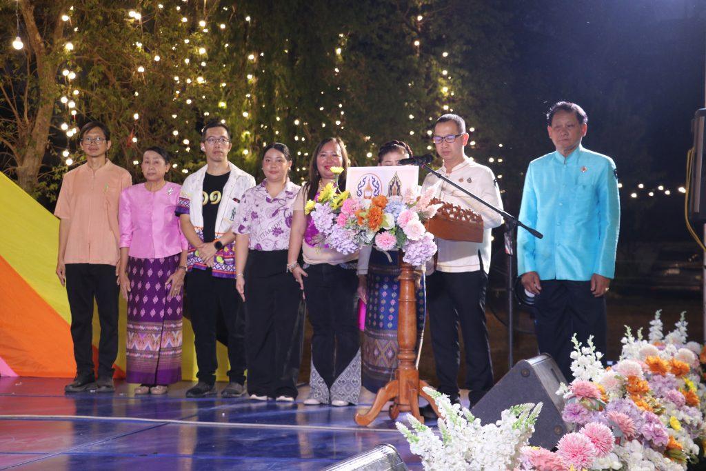 คึกคัก! พิธีเปิด “ไฮสีสันอุตรดิตถ์ ครั้งที่ 2” จวนผู้ว่าราชการฯ หลังเก่า มหกรรมศิลปะ ดนตรี ของดีจังหวัด กำหนดทิศ ทางของวงการศิลปะท้องถิ่น โดยนักคิด นักเขียนและศิลปินในพื้นที่ 18 IMG 9634