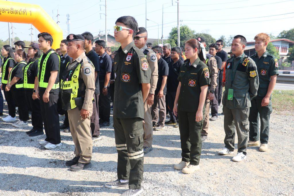 แขวงทางหลวงอุตรดิตถ์ที่1 บูรณาการร่วมกับ ตร.ทางหลวง กู้ภัยวัดหมอนไม้ เปิดศูนย์อำนวยความสะดวกปลอดภัยเทศกาลสงกรานต์ อุตรดิตถ์-พิษณุโลก-เด่นชัย รวม 11 แห่ง หมวดทางฯ รวม 8 แห่ง 9 IMG 9721
