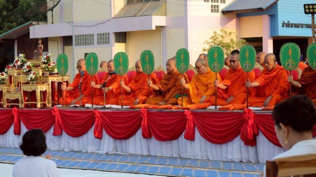 "ผู้ว่าอุตรดิตถ์" นำประชาชนอำเภอพิชัยร่วมตักบาตรพระสงฆ์ อุทิศบุญกุศล-รำลึก วีรบุรุษนักรบผู้กล้า“พระยาพิชัยดาบหัก”ครบรอบ244ปี 14 Image19