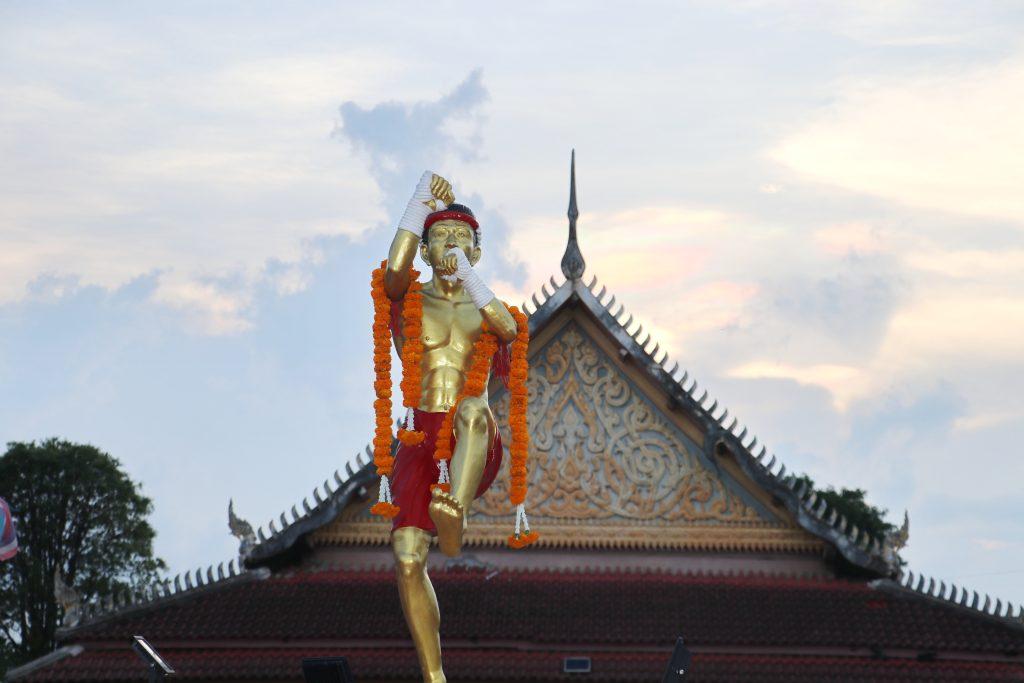 "สรพงษ์" รองผู้ว่าราชการจังหวัดอุตรดิตถ์ เปิดงาน "มหกรรมมวยไทยพระยาพิชัยดาบหัก" ชูมวยท่าเสา Soft Power ดึงเยาวชนร่วมสืบสานศิลปะการต่อสู้ 2 IMG 0109